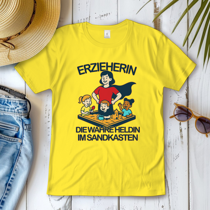 Damen T-Shirt Erzieherin - Die wahre Heldin im Sandkasten