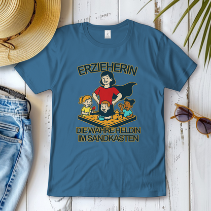 Damen T-Shirt Erzieherin - Die wahre Heldin im Sandkasten