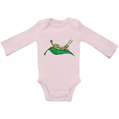 Baby Bio Bodysuite Langarm Krabbelcrew Dornschrecke Kasimir liegt auf einem Blatt